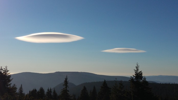 Turisty v Jeseníkách šokovaly létající talíře na obloze! FOTO
