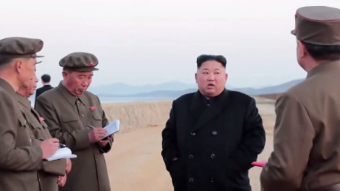 Kim Čong-un se po dlouhých týdnech objevil na veřejnosti