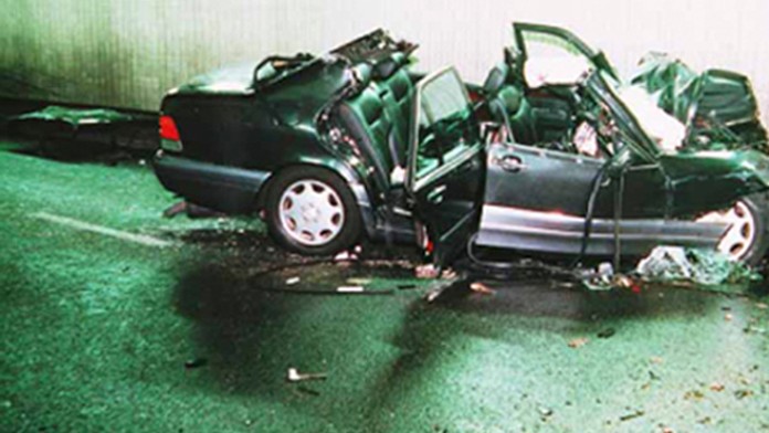 Britové v šoku: Auto, ve kterém zemřela Diana, chtějí vystavit!