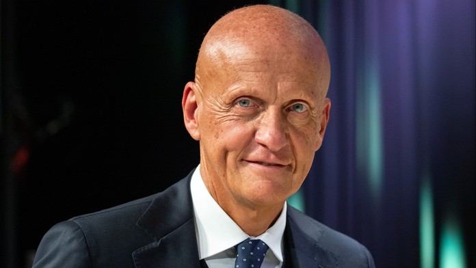 Fotbal na 60 minut čistého času? Bavíme se o tom, řekl Collina. Vysvětlil proč