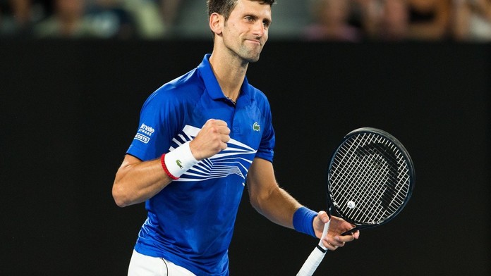 Djokovič vítězí i doma. K parádní výměně nepotřeboval ani raketu