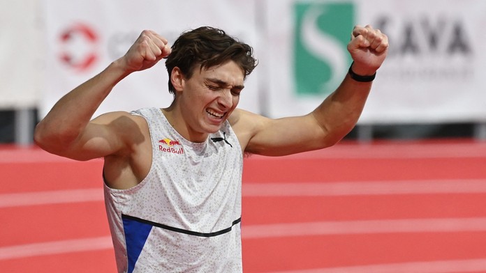 Kde se zastaví? Duplantis opět překonal světový rekord ve skoku o tyči