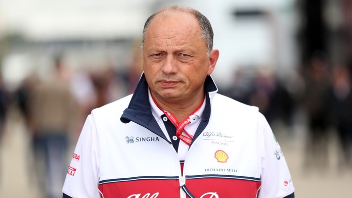 Ferrari má náhradu za Binotta. Tým povede bývalý šéf Alfy Romeo