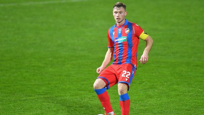Začíná v Plzni výprodej? Reprezentační stoper míří do Řecka