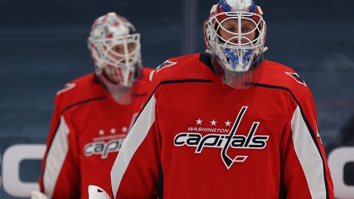 Gólmanská rošáda u Capitals: Samsonov ven, Vaněček do hry. Pak to celé znovu