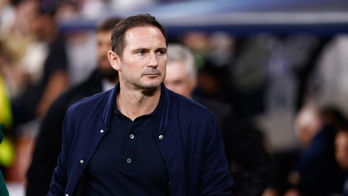 Lampard chce v odvetě "vykopnout" dveře. Stát se může všechno, burcuje