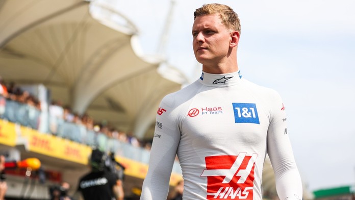 Schumacher bude i v příštím roce součástí F1. Sáhnul po něm Mercedes
