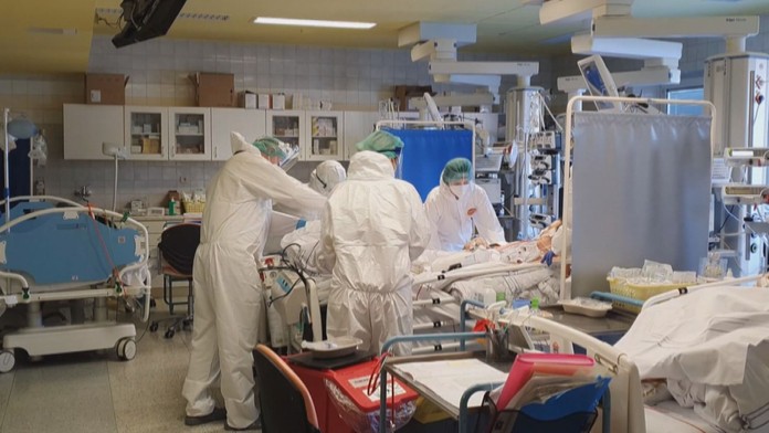 V Česku zemřelo další dítě s covidem. Dívce bylo teprve deset let