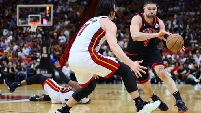 NBA zná poslední účastníky play-off. Šestinásobní šampioni jsou z kola venku