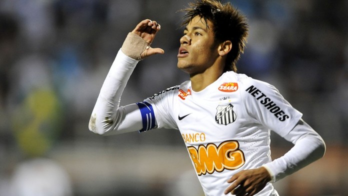 Neymar do Barcelony? Podle legendy Cruyffa vyhozené peníze