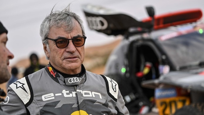 Havárie jim byla osudnou, auto nelze opravit. Carlos Sainz na Dakaru končí