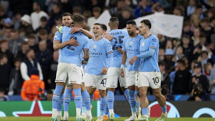 Manchester City slaví třetí mistrovský titul v řadě. Rozhodlo zaváhání Arsenalu