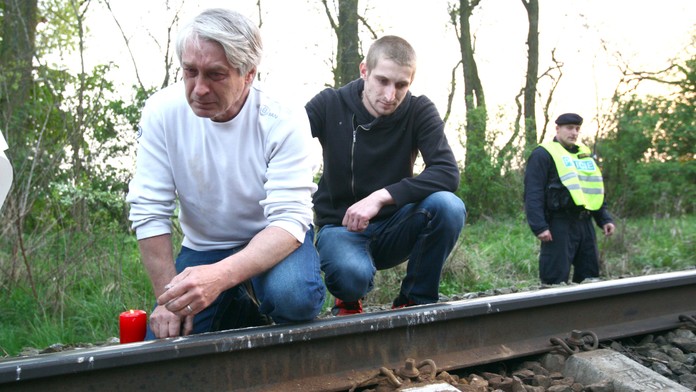 ONLINE: Rychtář se dnes opět vrátil na koleje, kde vyhasl život Ivety Bartošové