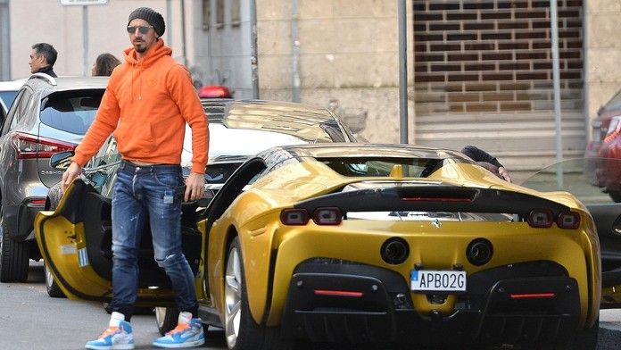 Zlatan se odměnil na své čtyřicátiny, pořídil si sporťák za 12 milionů