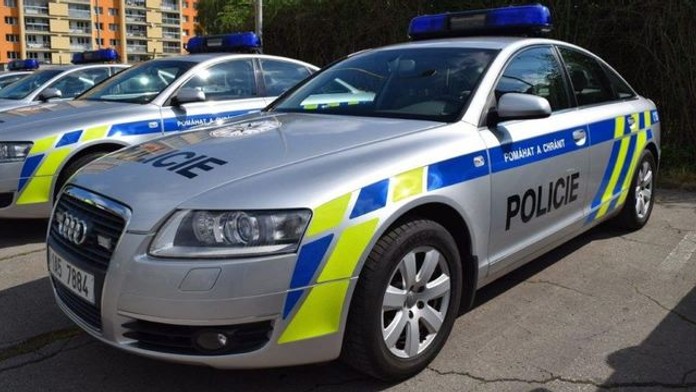 Pozor, kromě nového BMW i8 má policie i 256koňové Audi A6!
