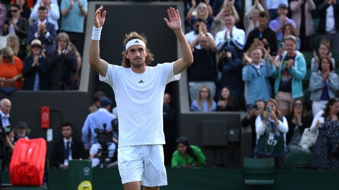 Pozdravy tenisové lásce i uvědomění. Nikdo mi nebude fandit, řekl Tsitsipas