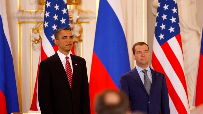 Obama a Medveděv zašli na "hamburgerový joint"