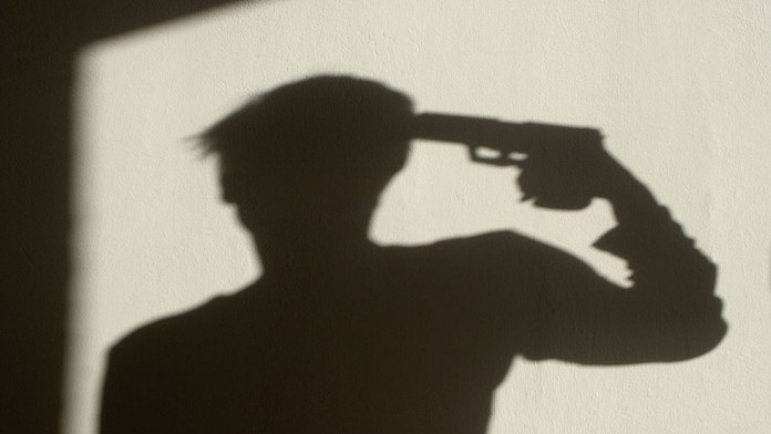 Senior (78) si před nemocnicí v Brně dal pistoli k hlavě a vystřelil