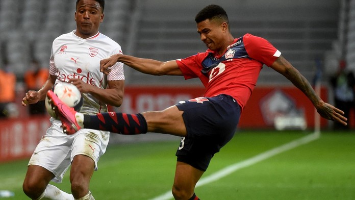 Lille zaváhalo a oslavy titulu se odkládají. PSG ztrácí už jenom bod