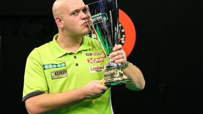 "Mighty Mike" uzavřel hattrick! Van Gerwen znovu ovládl Masters