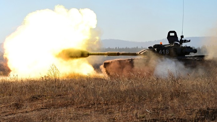 Ohrožení na hranici s NATO. Putin hromadí tanky u Finska
