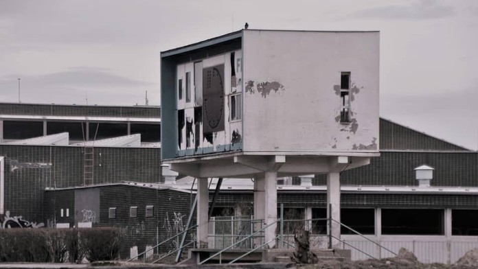 Sparta tam padla, pamatují Bicana. Ruiny arény teď milují fotografové