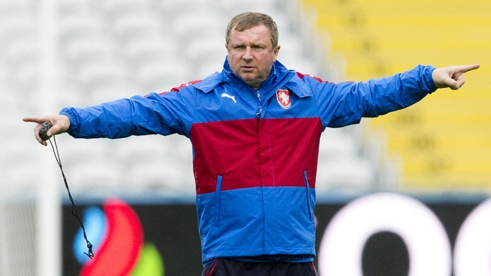 Silná ruka na trenérském postu? Sparta vábí Pavla Vrbu!