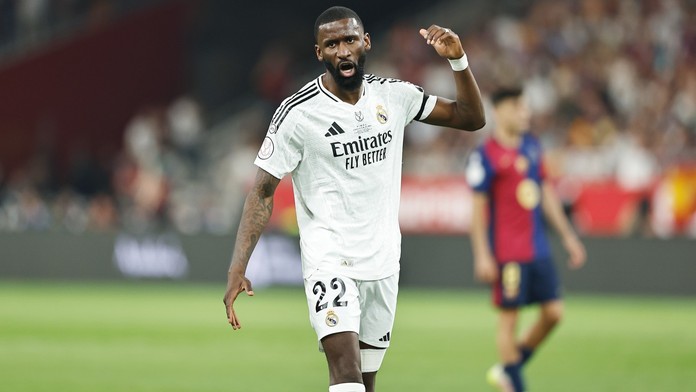 Další rána pro Real Madrid. Rüdiger si do konce sezóny nezahraje
