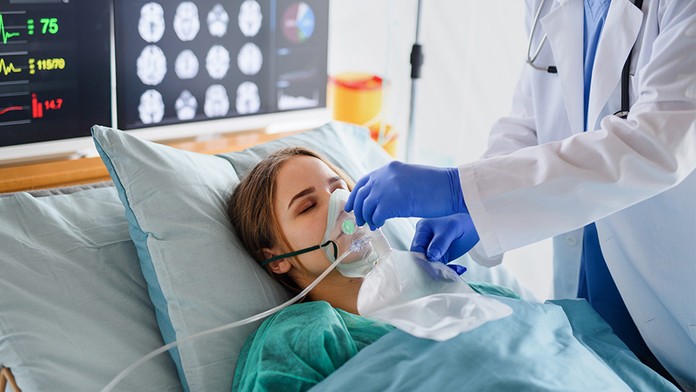 Veroniku poslali s bolestmi hlavy z nemocnice domů. Za pár hodin zemřela