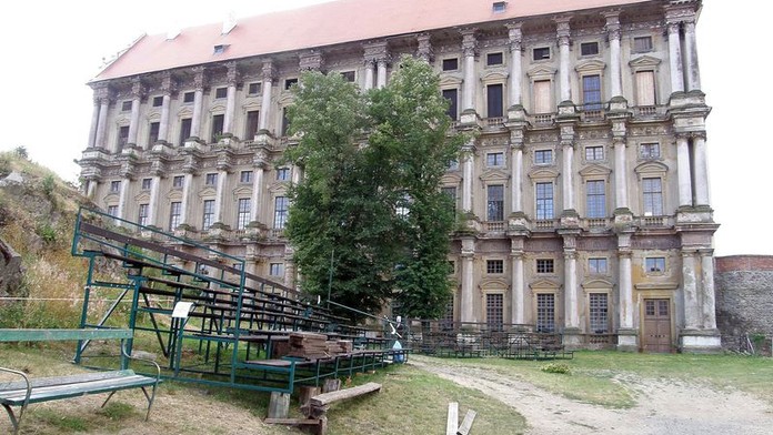 Zloděj vykradl zámek v Plumlově