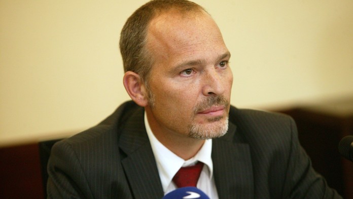 Zemřel Ivo Schwarz (†54), bývalý šéf civilní rozvědky a velvyslanec
