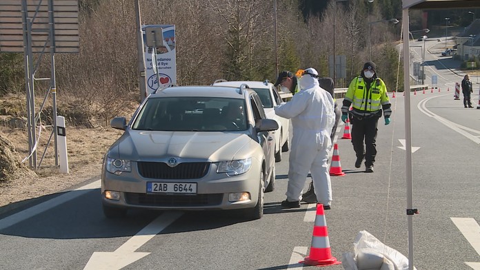 Slovensko prodlouží hraniční kontroly Čechům navzdory do konce června