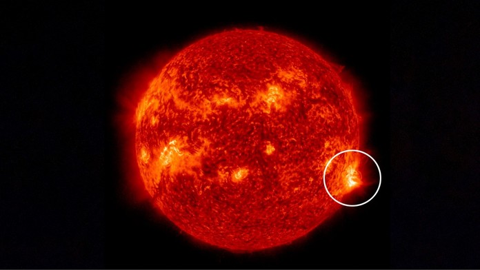 Ještě to neskončilo. Sluneční erupce překonala předchozí, Zemi asi mine
