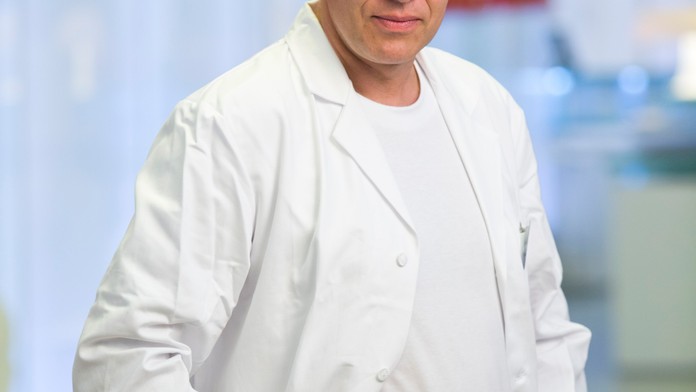 Do Ordinace míří nová posila! Doktor s kapsami plnými fetu