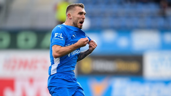 To byl obrat. Boleslav utekla hrobníkovi z lopaty a slaví, Baník nezvládl penalty