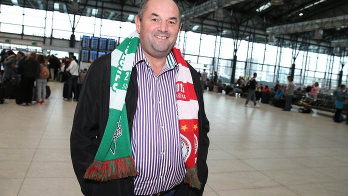Pojistil si Pelta politiky? Po výletu na Ajax schválili 20 milionů