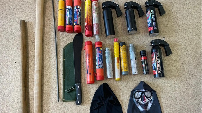 Slovenská policie úřadovala. Fanouškům před finále poháru zabavila i mačetu