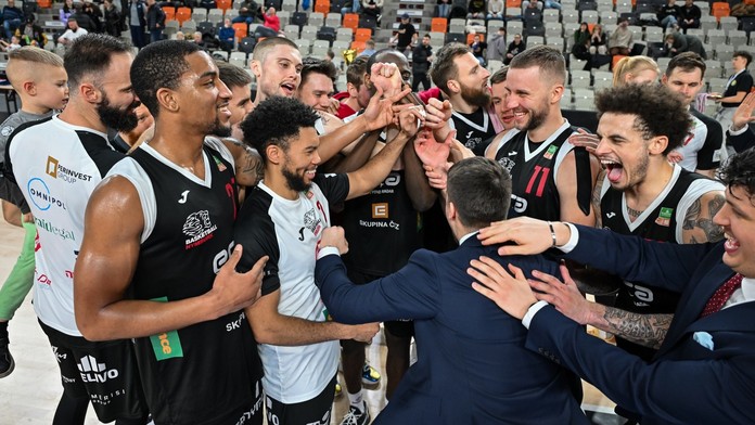 Radost basketbalistů Nymburka