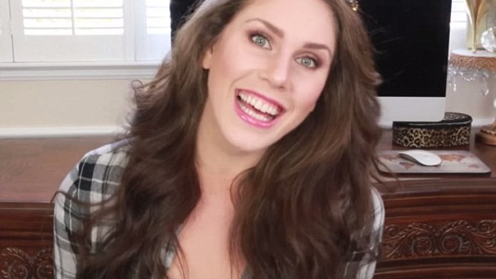 Hvězda YouTube (22) má dvě vagíny, zjistila to až teď! ZPOVĚĎ
