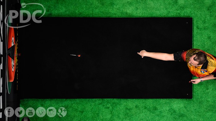 Dave Chisnall stále neporažen! Zavíral jako démon