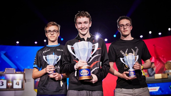 Světové finále Red Bull M.E.O. v Clash Royale vypukne i za české účasti