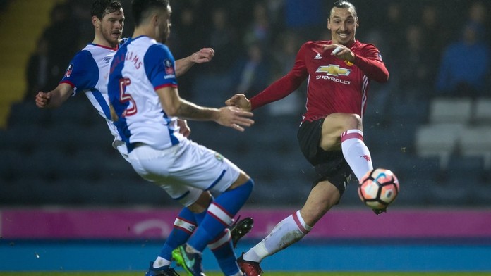 Blackburn vedl, ale Manchester United zachránil náhradník Zlatan!