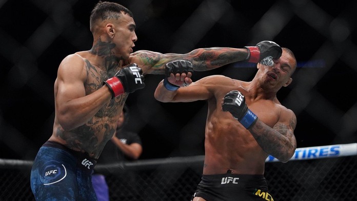To byla řežba! UFC v Sacramentu nabídlo hned pět knock-outů