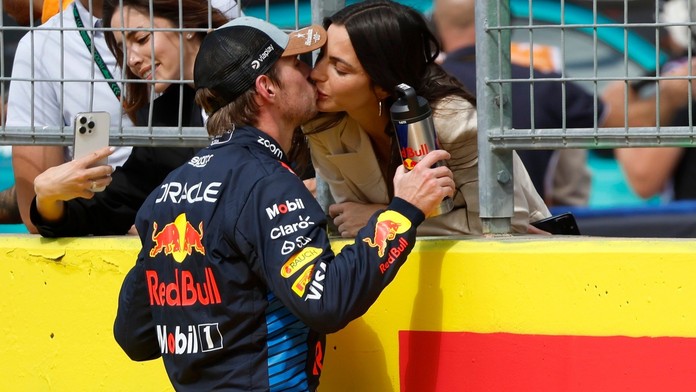 Přítelkyně šampiona F1 promluvila o bolesti i štěstí: Dcera je duhové dítě