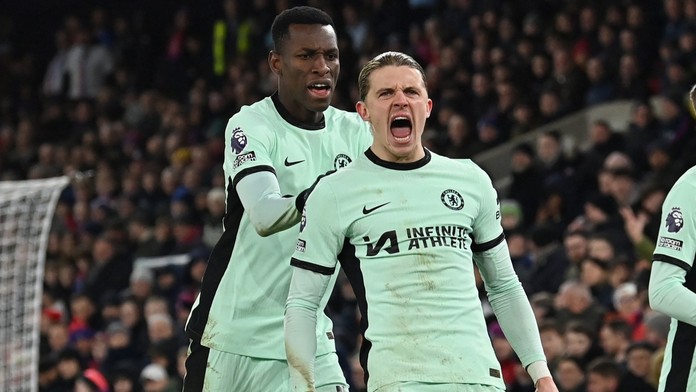 Conor Gallagher z Chelsea slaví gól do sítě Crystal Palace