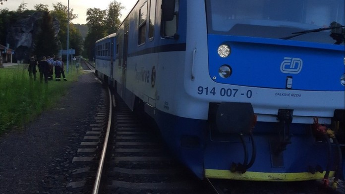 V Adršpachu vykolejil osobní vlak