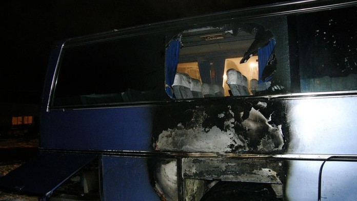 OBRAZEM: V Praze hořel autobus