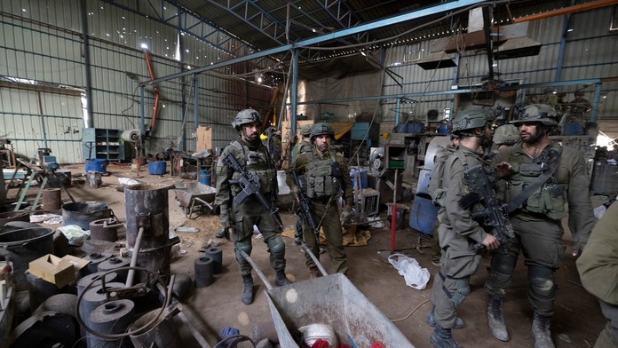 IDF objevily na evakuační cestě pro civilisty z Gazy obří továrnu na rakety Hamásu