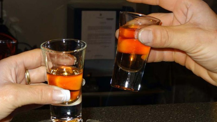 Prohibice končí! Už dnes si opět koupíme tvrdý alkohol