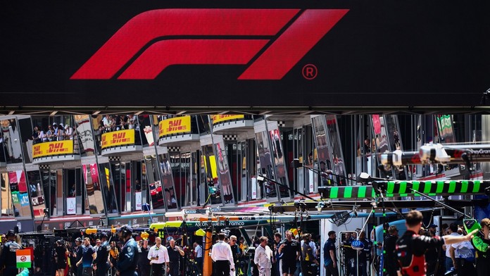 F1 představuje novinky pro rok 2026: Kratší a lehčí vozy, DRS končí